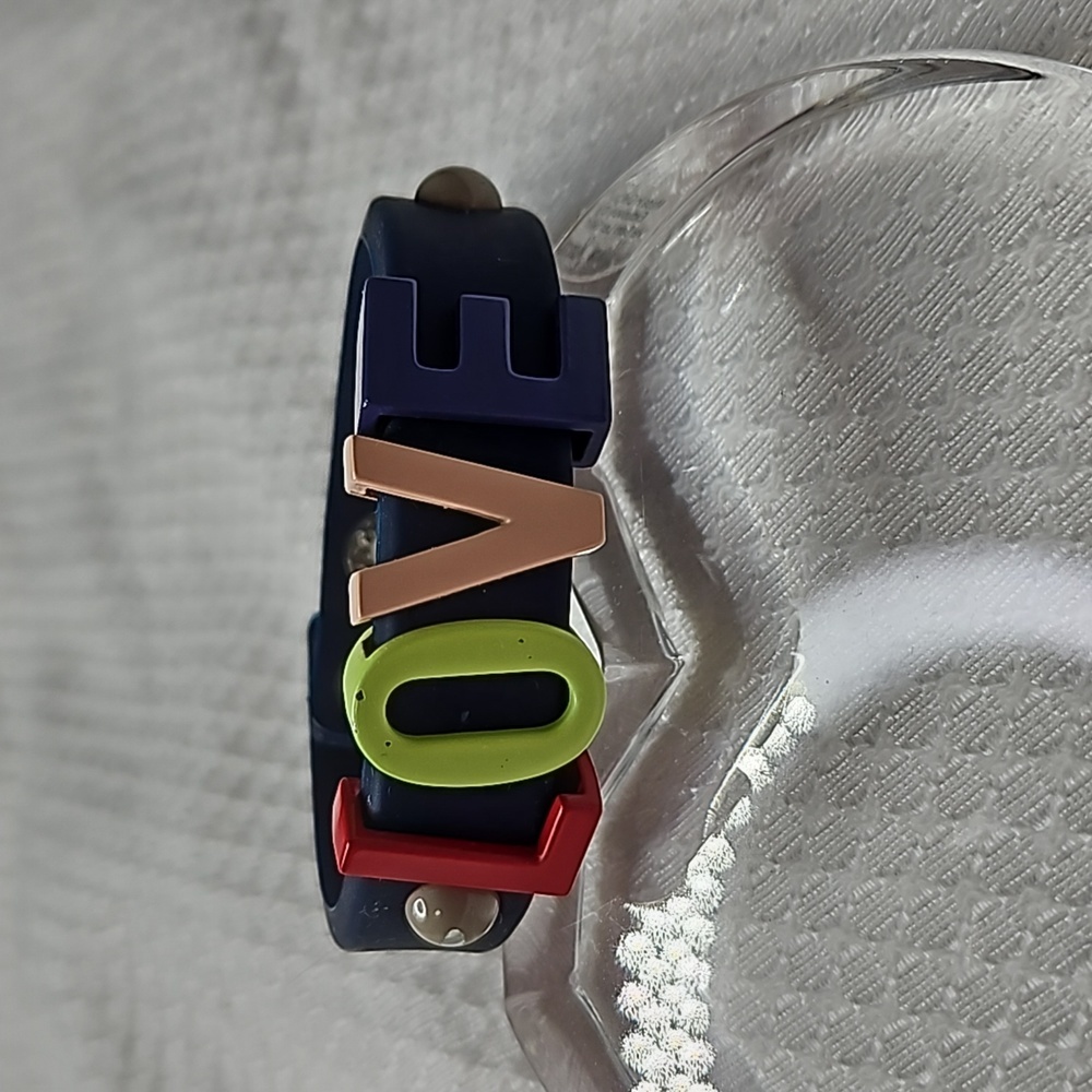 BCBG LOVE BRACLET IN NAVY WITH MULTI COLOR